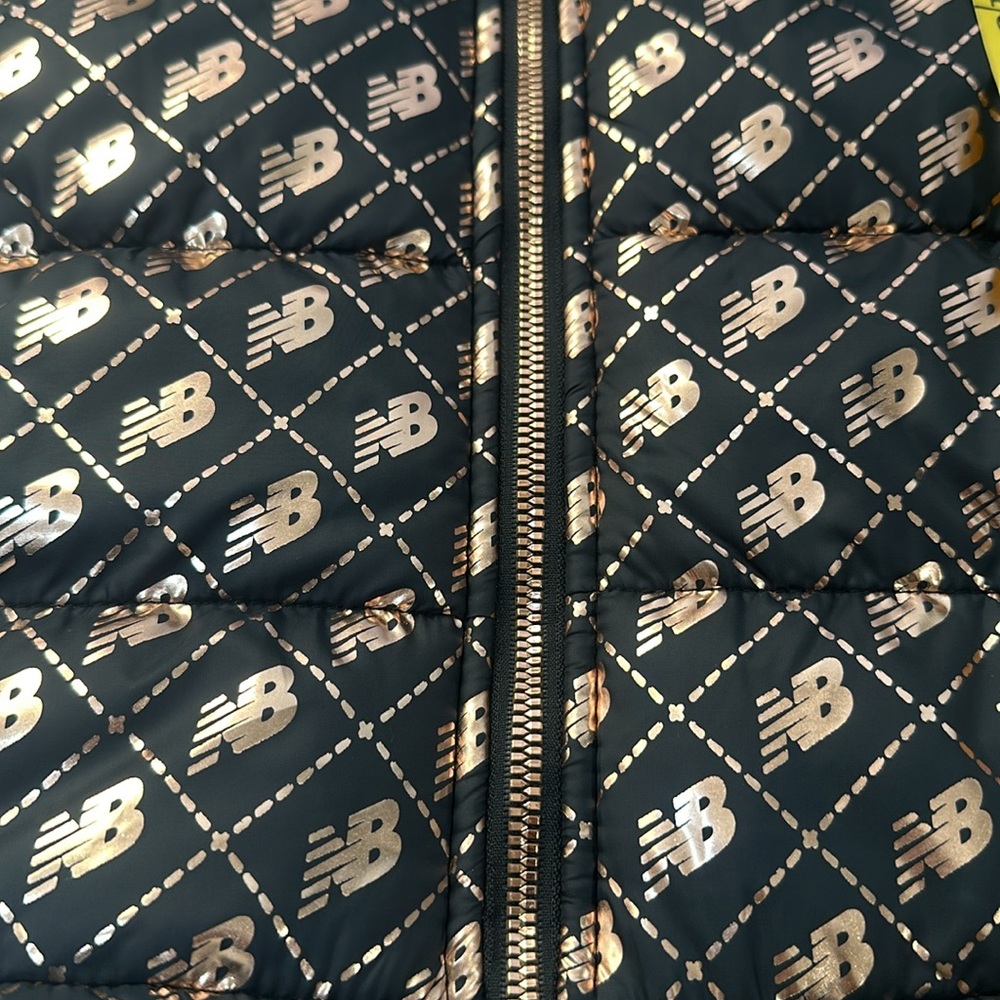 New Balance Black and Gold Jacket - Picture 10 of 14
